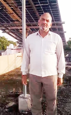 सरकारी योजना से सोलर प्लांट लगाकर आत्मनिर्भर बने डीगम्बर